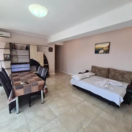 Lake Boutique * Mamaia