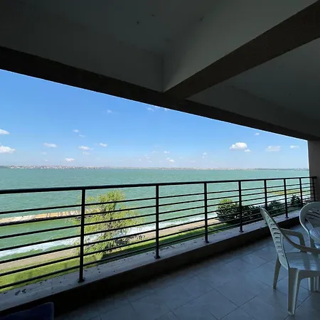 Lake Boutique Apartment